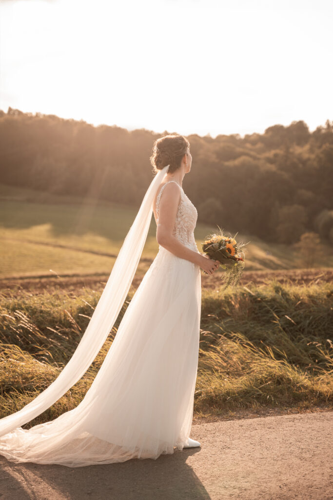 brautpaarshooting-sonnenuntergang-osterode-harz